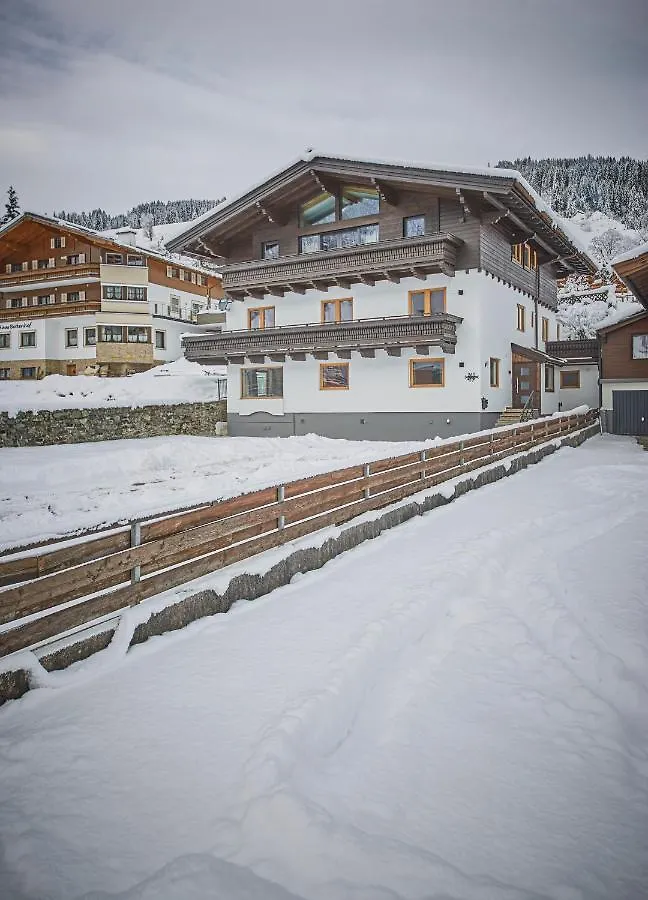 Glemm Lodge Apartments - Joker Card Im Sommer Inklusive Saalbach-Hinterglemm