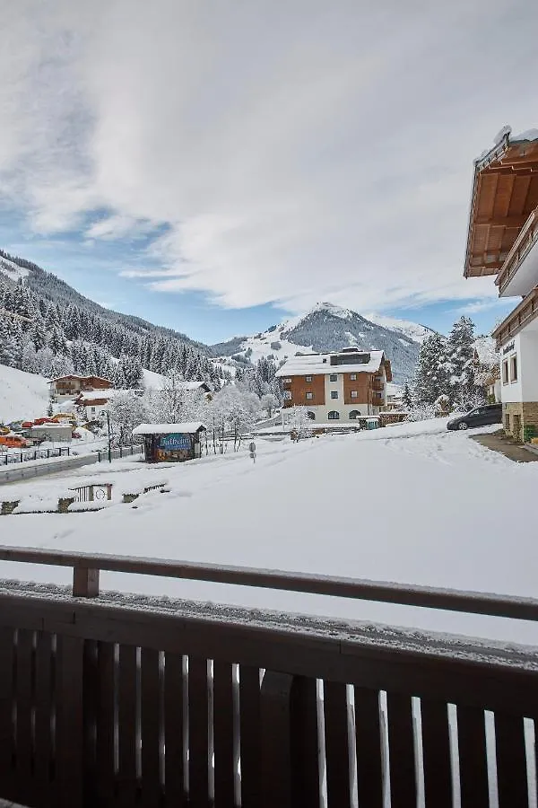 Glemm Lodge Apartments - Joker Card Im Sommer Inklusive Saalbach-Hinterglemm